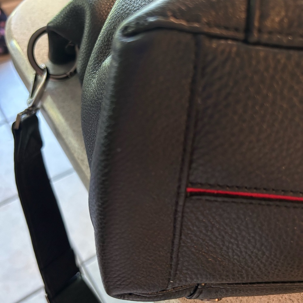 Hammitt Daniel’s large Black Leather Shoulder Bag with Silver Accents - Picture 4 of 9